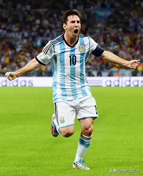 如何看待梅西在球场散步,梅西北京工体散步式进球