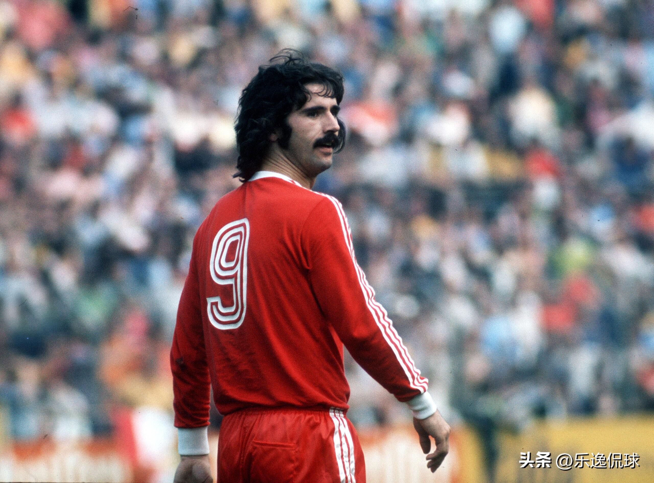 欧冠射手榜梅西超越c罗,足坛历史射手榜梅西超越普斯卡什