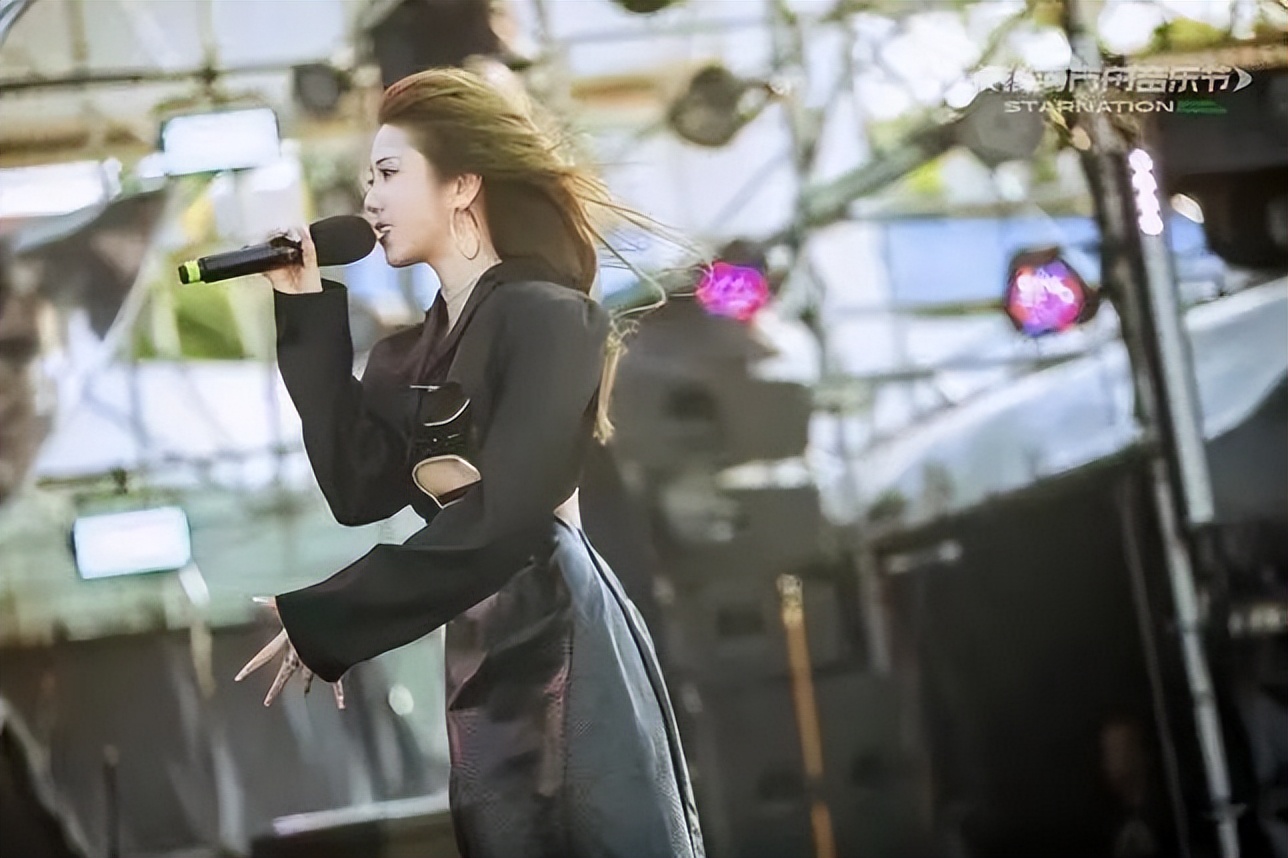 穿越冰原、站上音乐节......我的字节跳动女同学好酷！