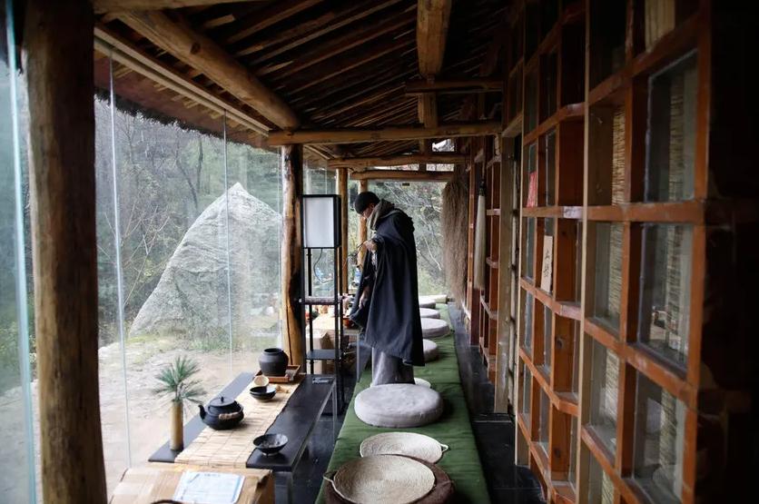 上万人“隐居”终南山，真的是远离世俗？当地村民却直摇头