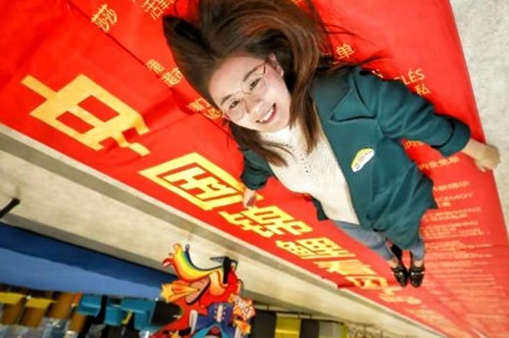 被支付宝一亿砸中的信小呆：辞职后环游世界，刷爆信用卡生活堪忧