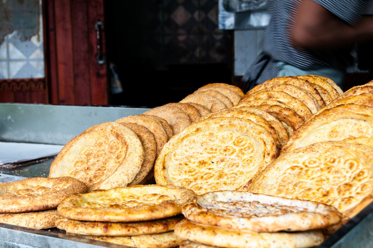 同样是面粉为什么外国做成了面包,一样的面粉蒸馒头为什么不一样白