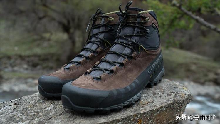 最便携实用的户外徒步露营装备,户外徒步露营必备10件装备