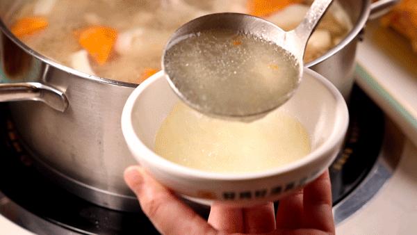 花胶鸡汤椰子水,椰子花胶煲鸡汤的做法及功效