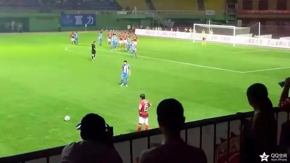 足球女孩|广体何雨谚：生来就是为了追随足球