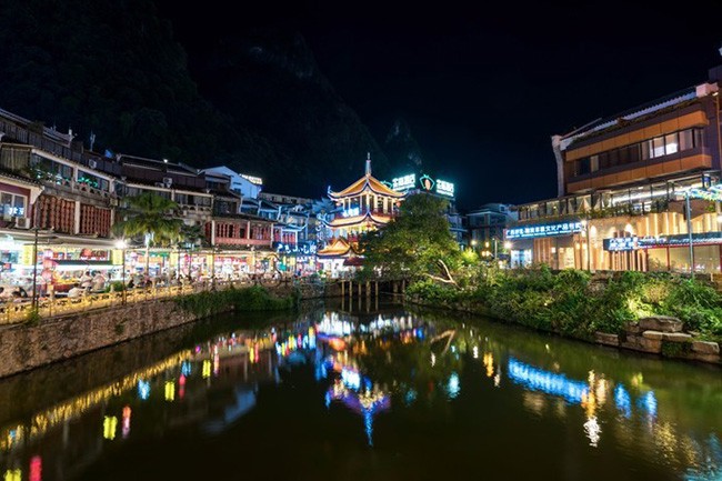 桂林报团去阳朔一天游多少钱,桂林阳朔旅游三日游跟团要多少钱