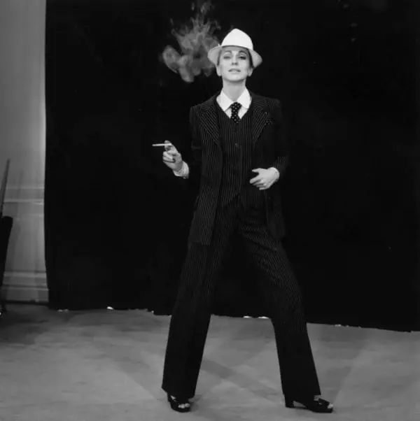 女生穿西服可以有多帅？先分清西装的三个设计细节