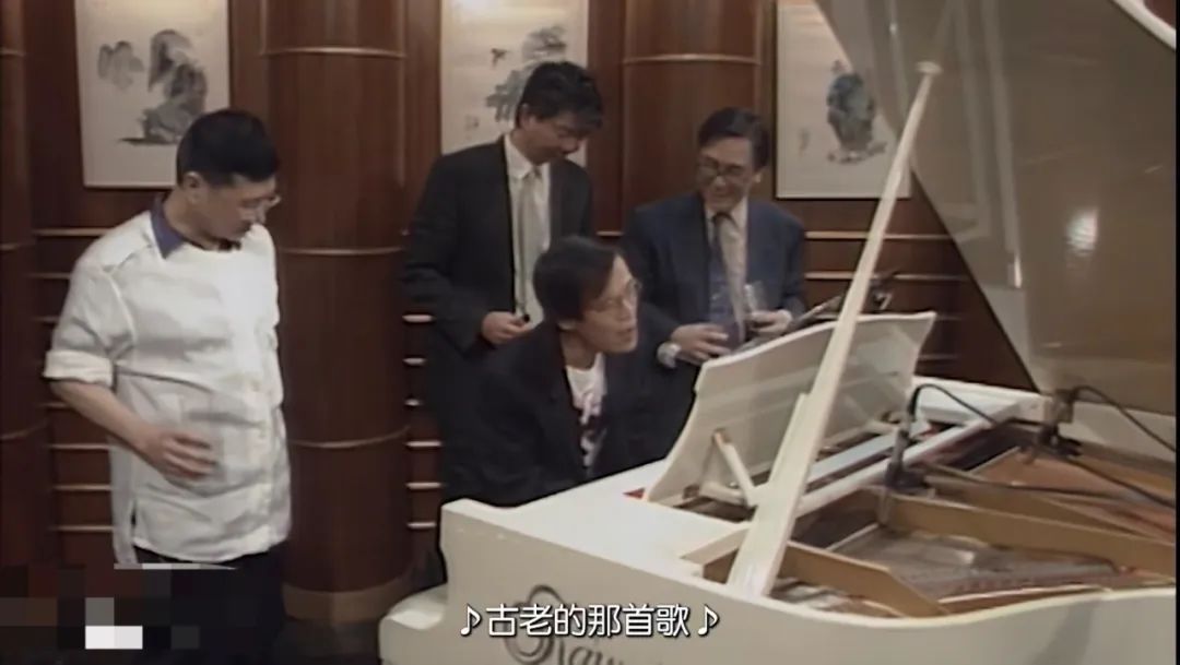 露骨成这样，却没人嘲她「色情」