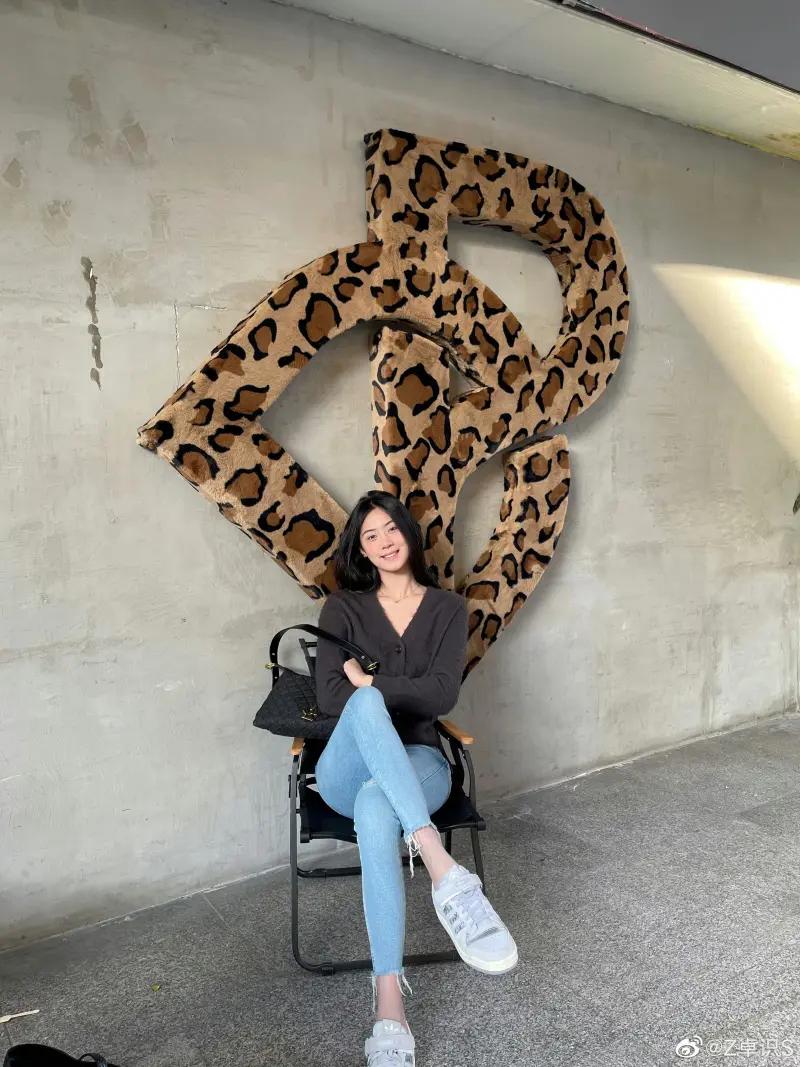 女篮颜值天花板李梦,女篮王思雨成长之路