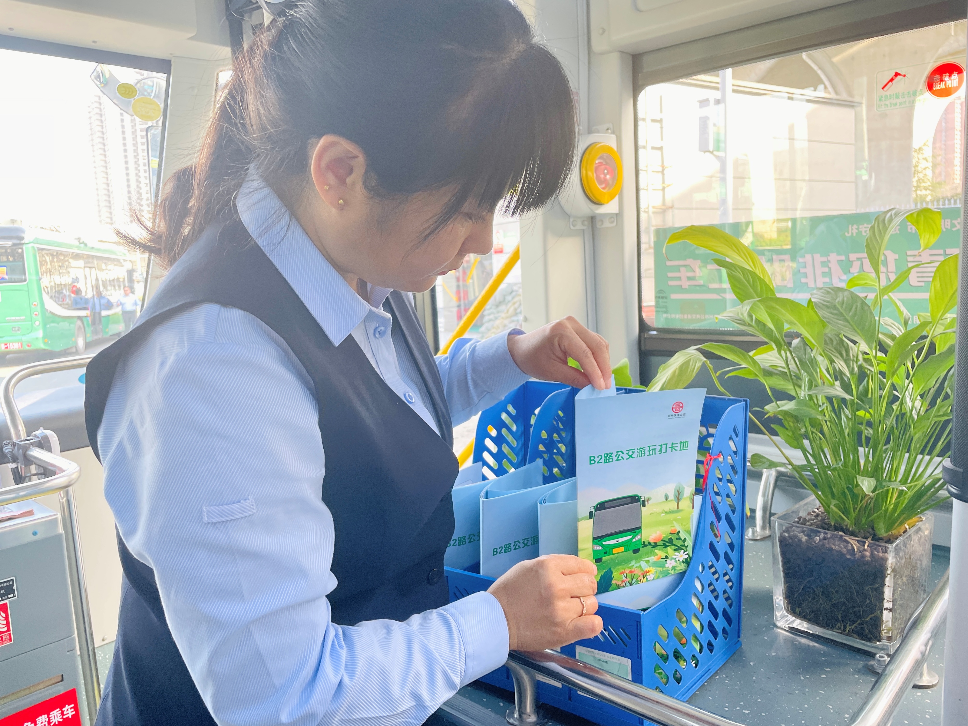 春天到了，郑州公交邀您打卡春日的浪漫之约