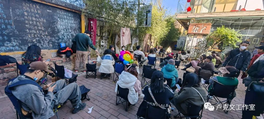 去有风的地方主题曲,去有风的地方胡老师白曼君进屋