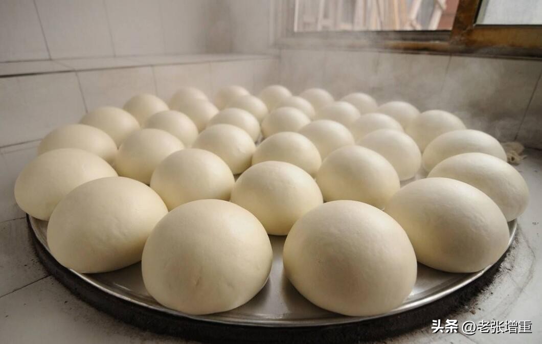 偏瘦的肌肉男怎么练,40多岁偏瘦能健身成肌肉男吗