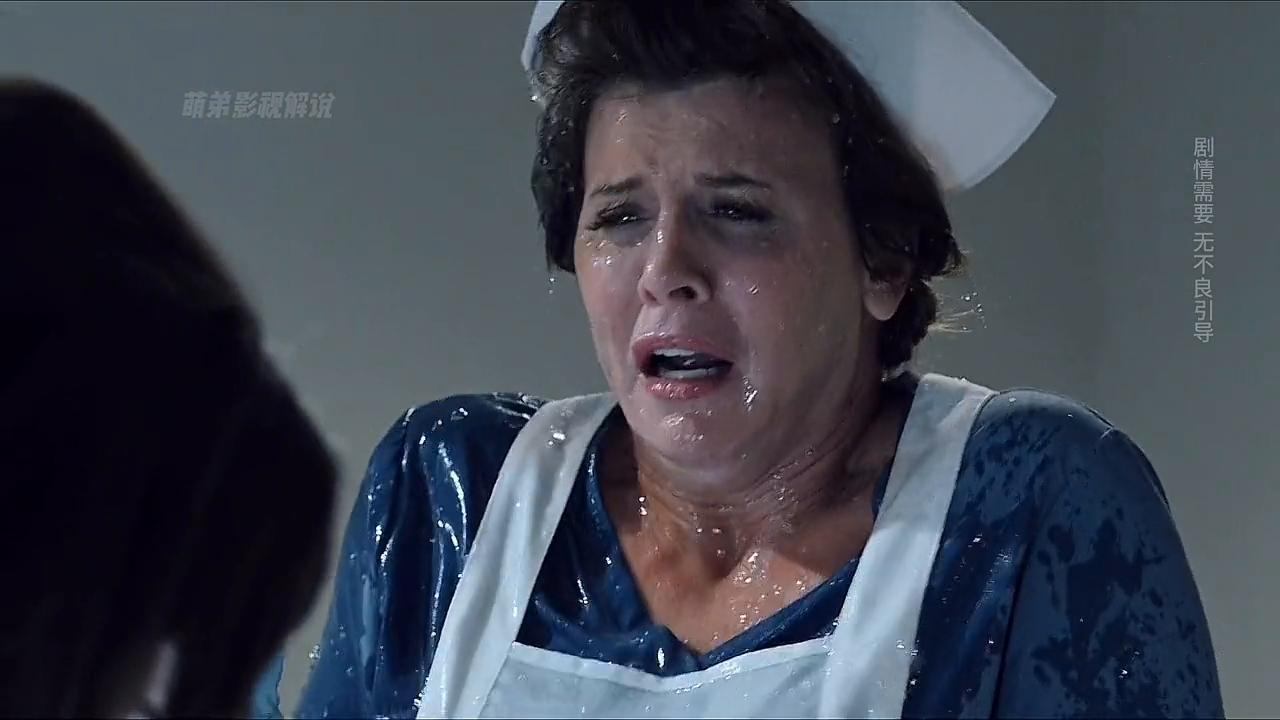 脖子和肩膀长了好多痘痘,女人肩上长痘痘