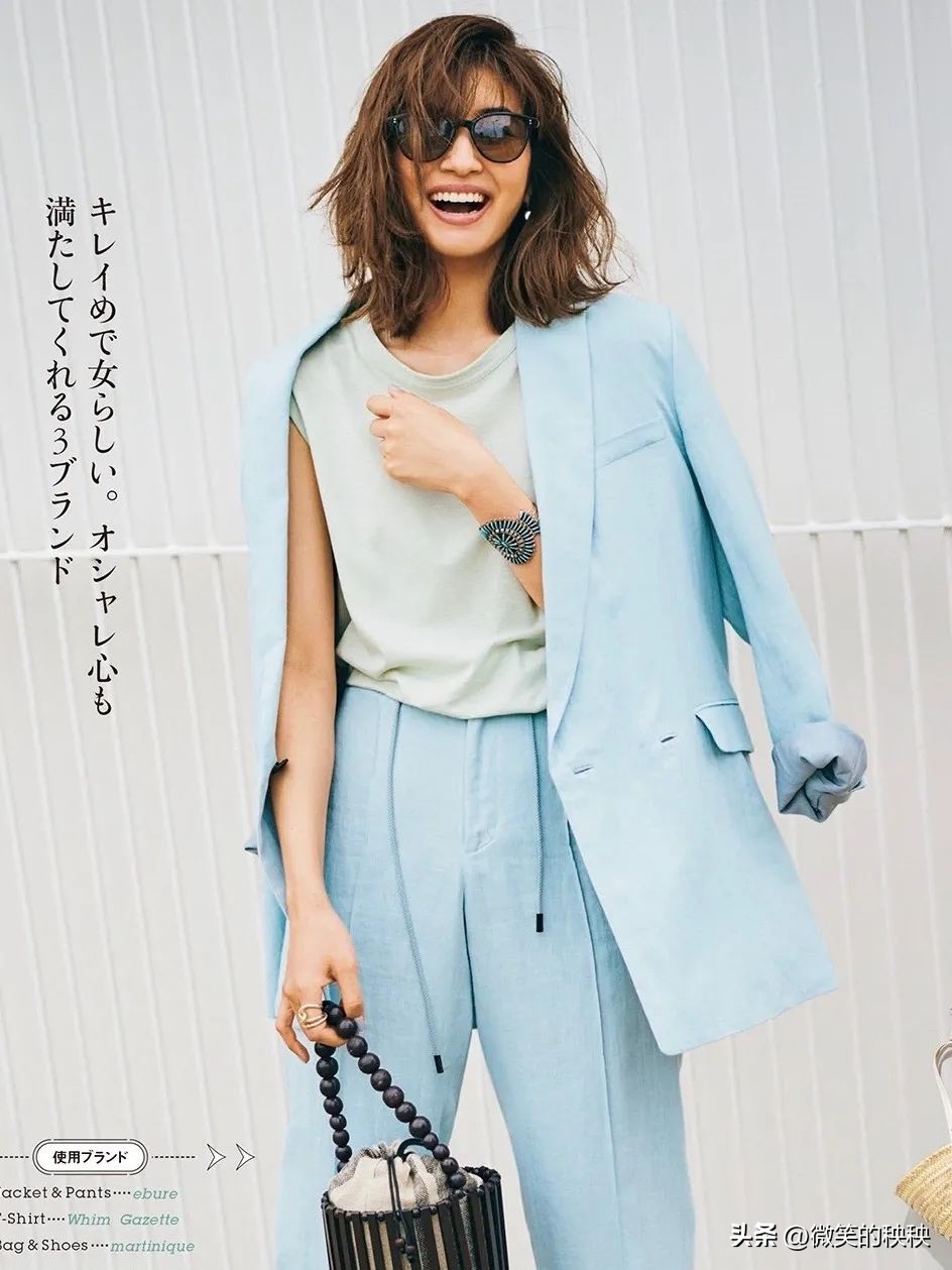 夏天想要衬衫穿的显高又高级,这个夏天穿蓝色衬衫更时髦