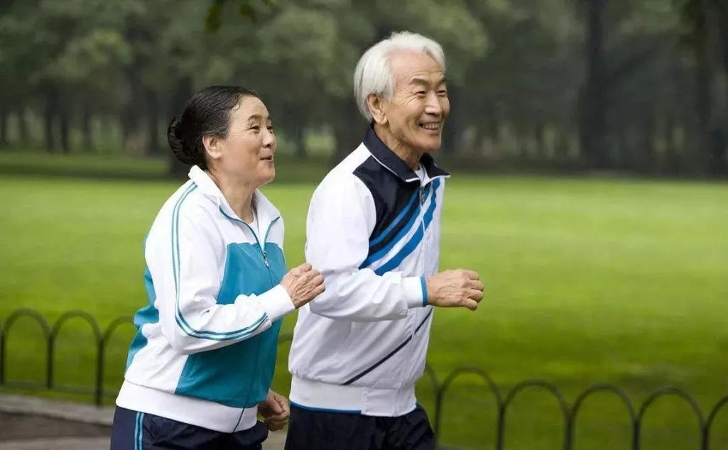 经常吃冷饭冷菜对身体有什么伤害,经常吃冷米饭有助于改善脂肪肝