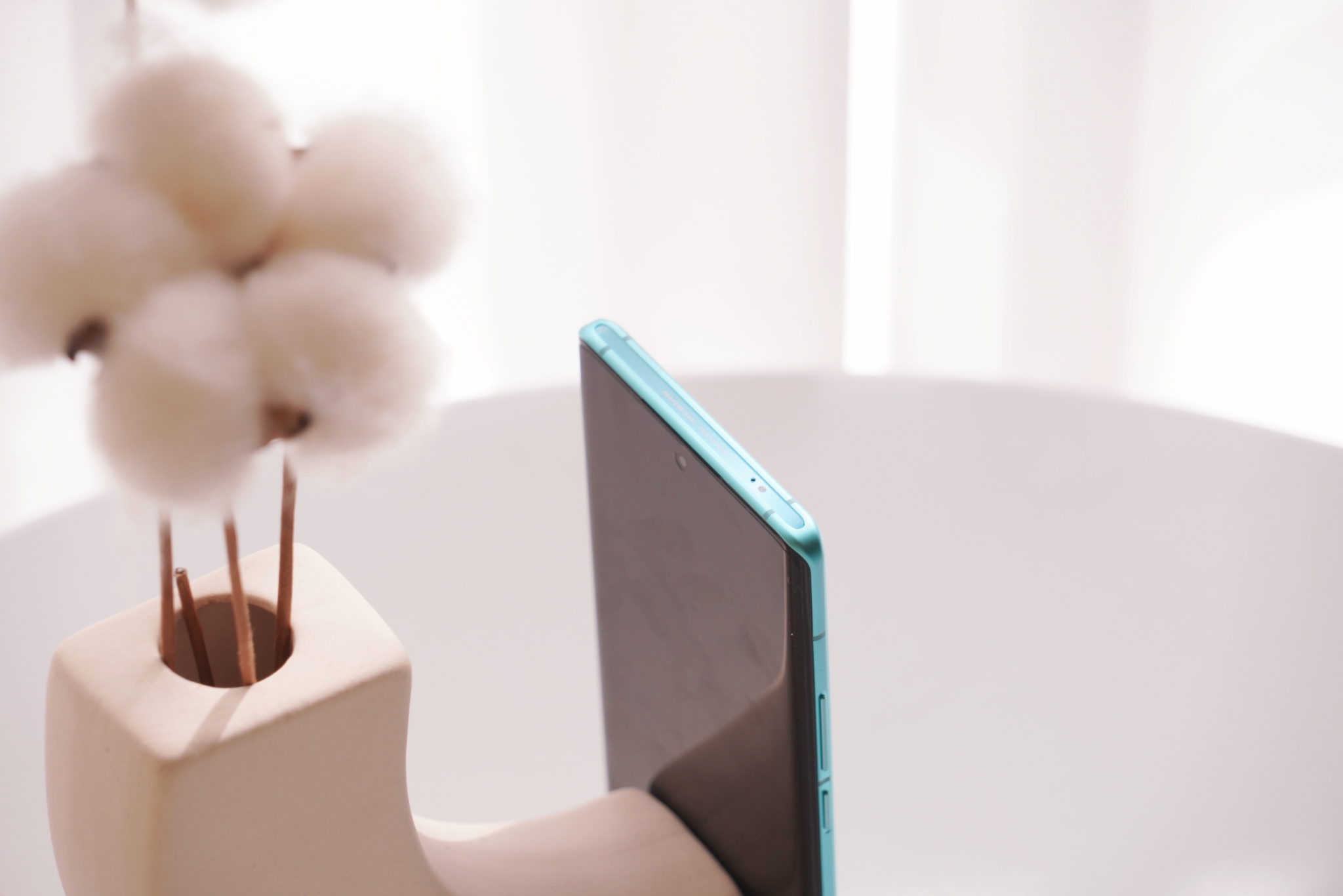 vivox80pro天玑9000吃鸡画质,vivox80pro旅程版抗摔测试