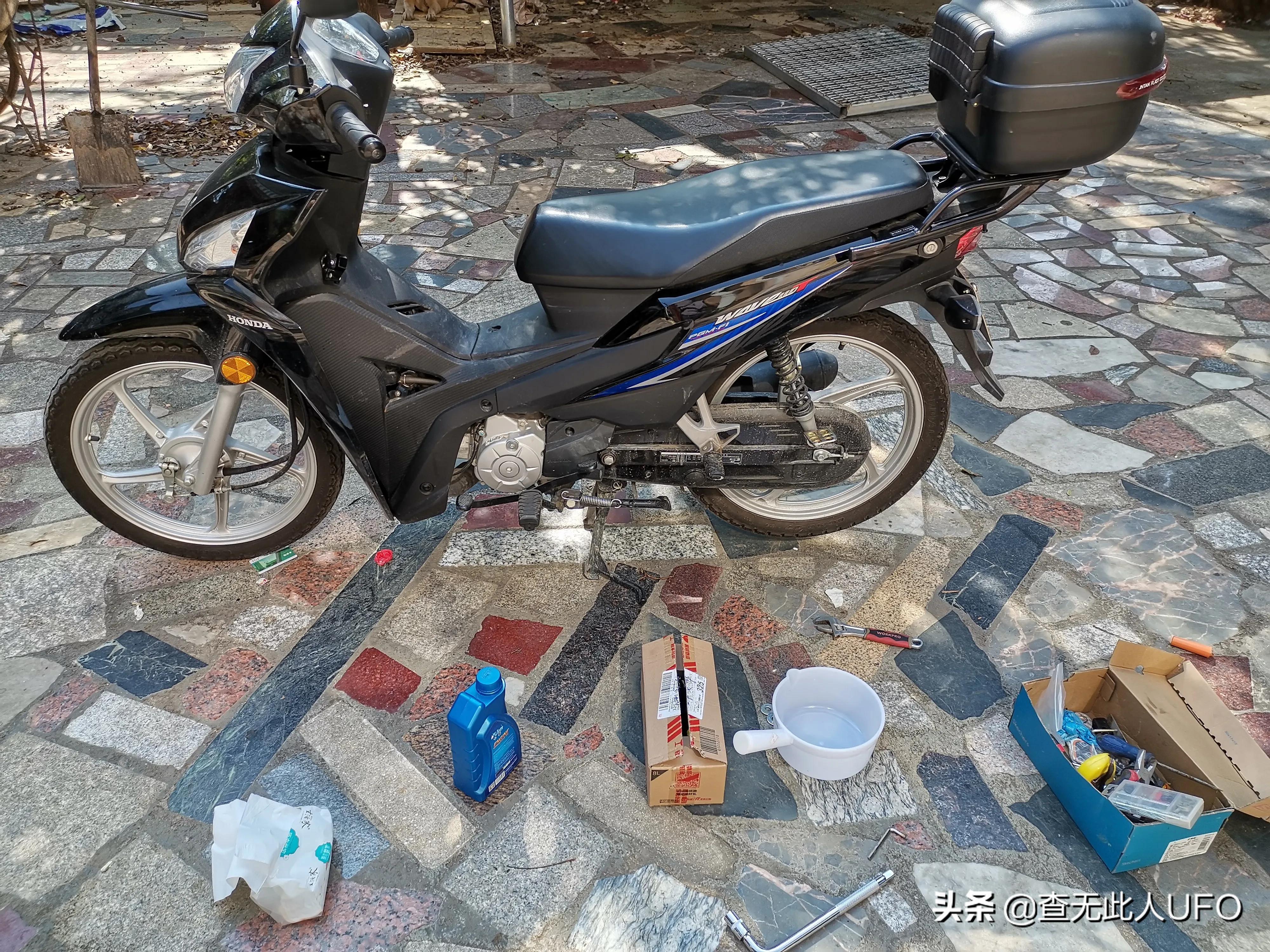 摩托车机油的属性怎么看,摩托车机油的种类