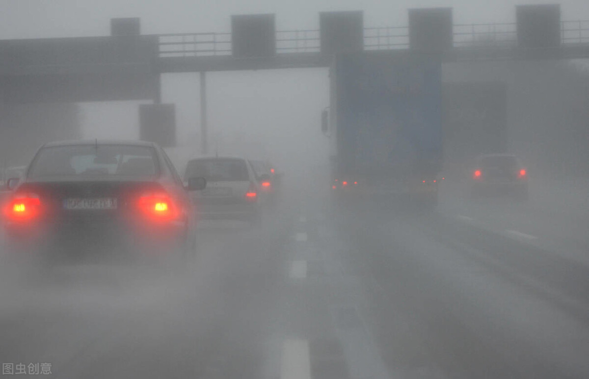 汽车灯光怎么调左右,汽车灯光怎么打开