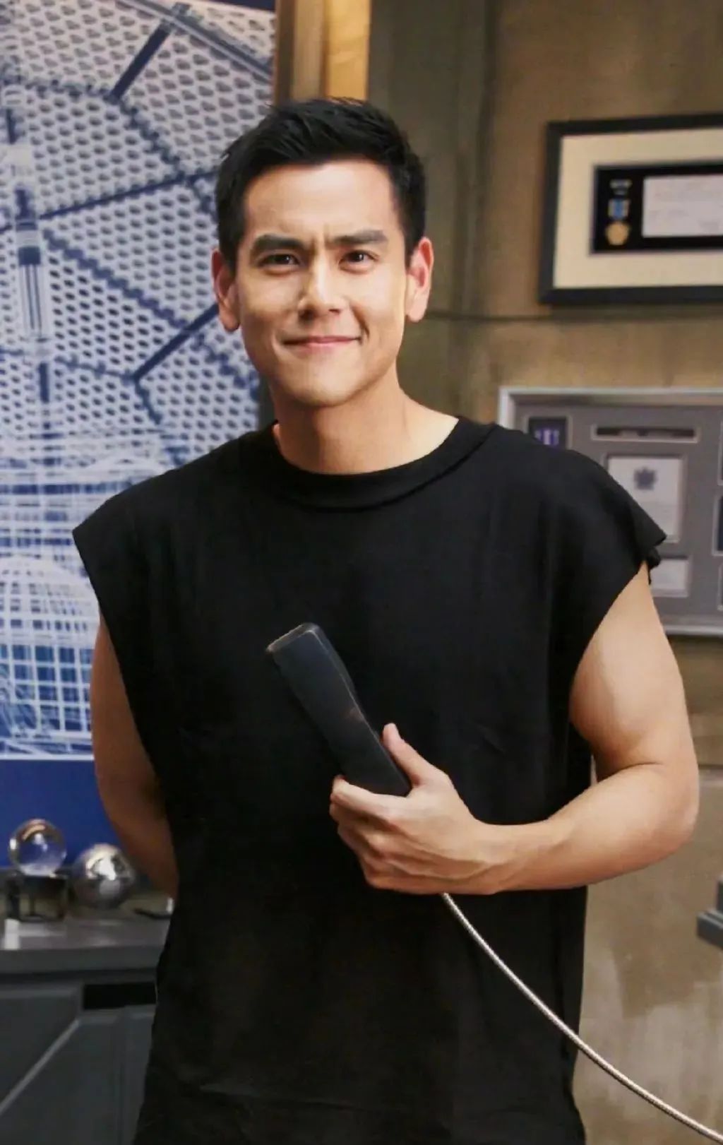 关键时刻！这些在中捞金的外籍艺人集体沉默了，刘亦菲彻底败好感