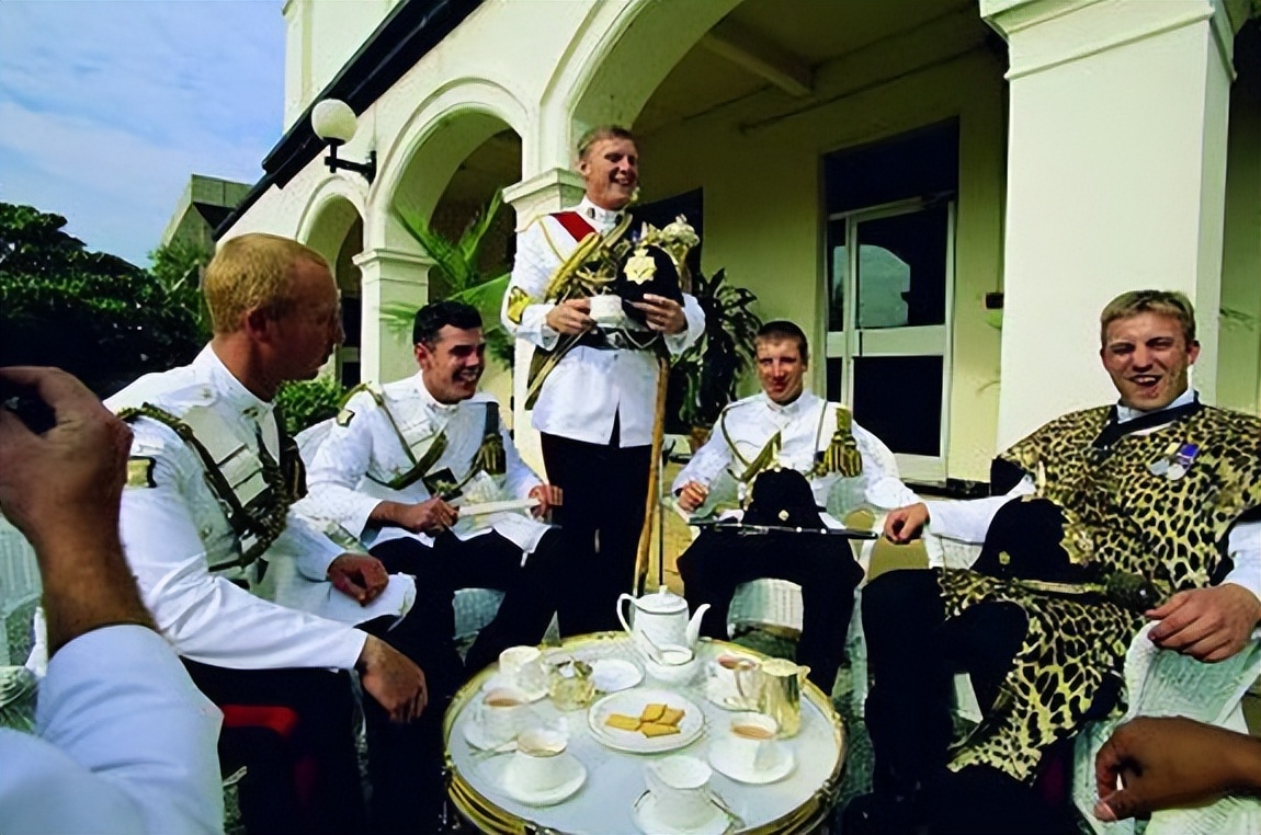 傣族与英国饮茶习俗,英国的饮茶方式