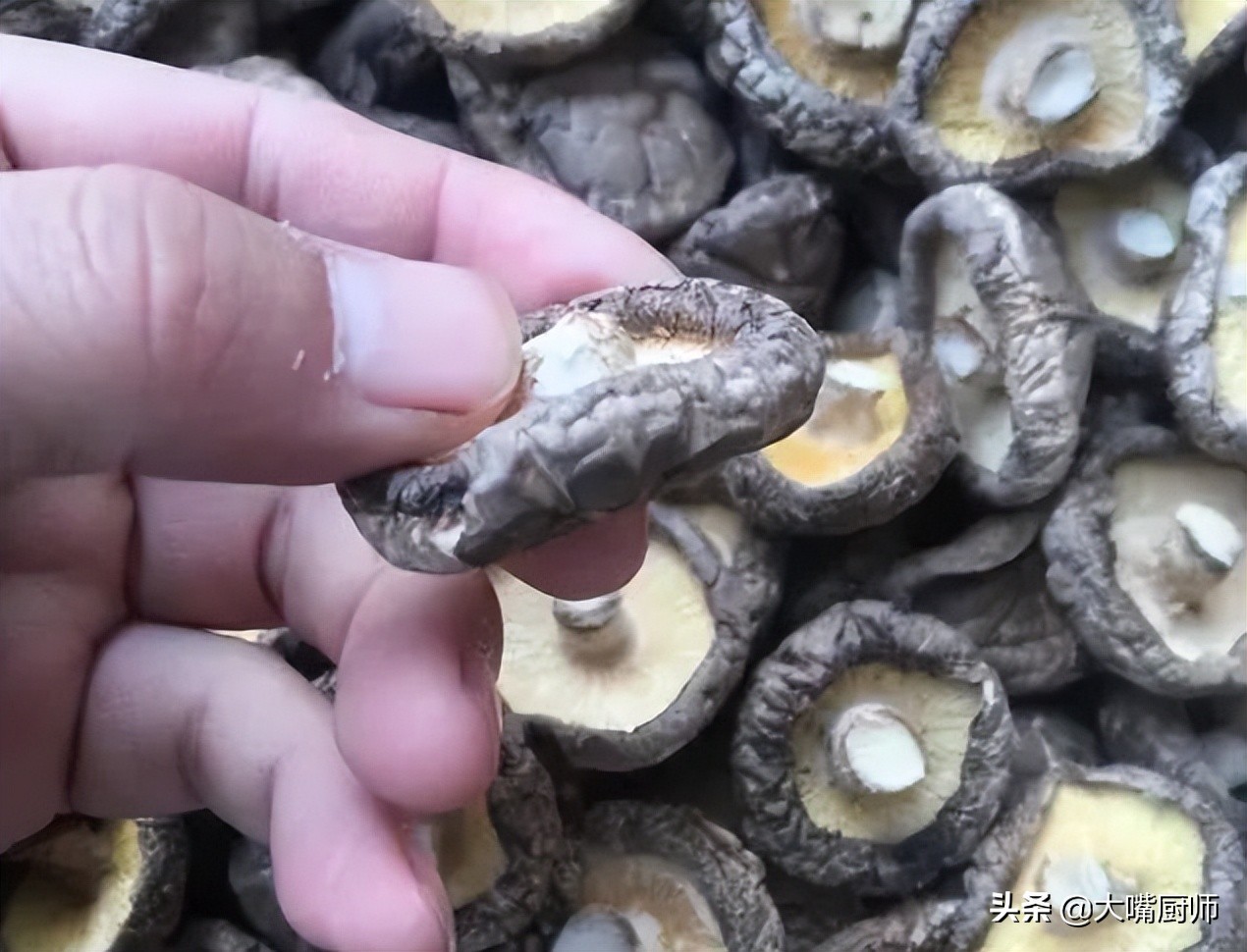 干香菇提前一晚泡可以吗,干香菇快速泡发的方法