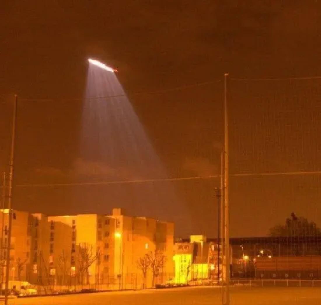 10骞村墠鏉窞ufo鏂伴椈,钀у北ufo浜嬩欢瀹樻柟璁茶В