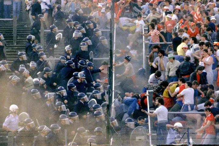 足球比赛中大伤亡事件,足球史上最悲惨的五大惨案