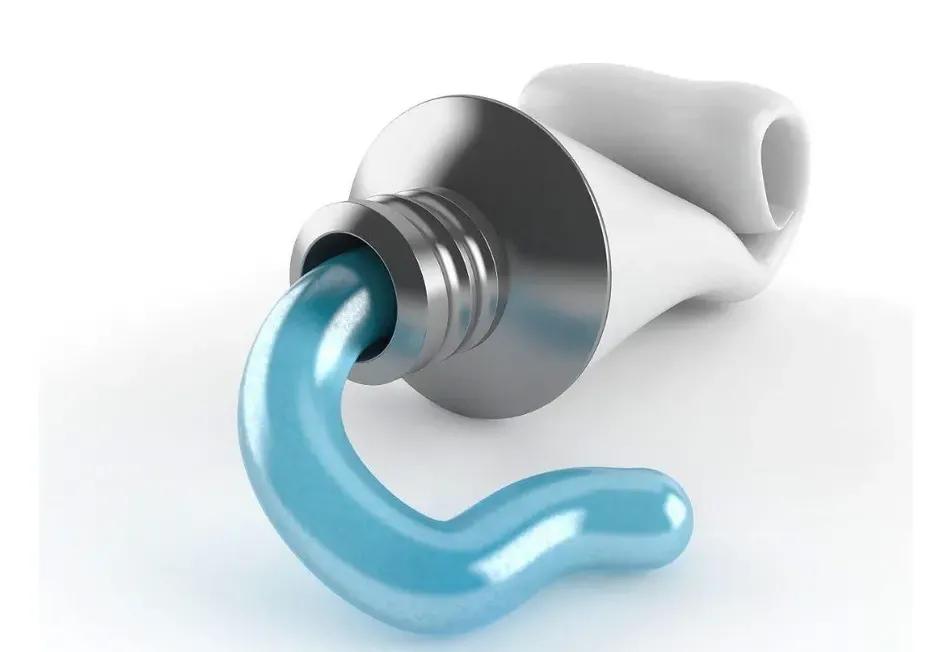 去除衣服上沾的油笔印,衣服有圆珠笔油怎样办