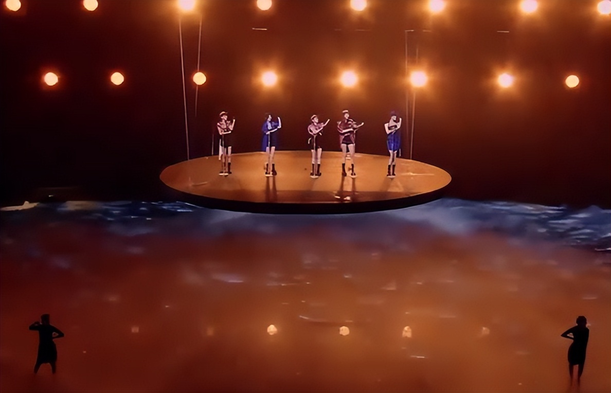 徐怀钰乘风完整版,徐怀钰公演直拍