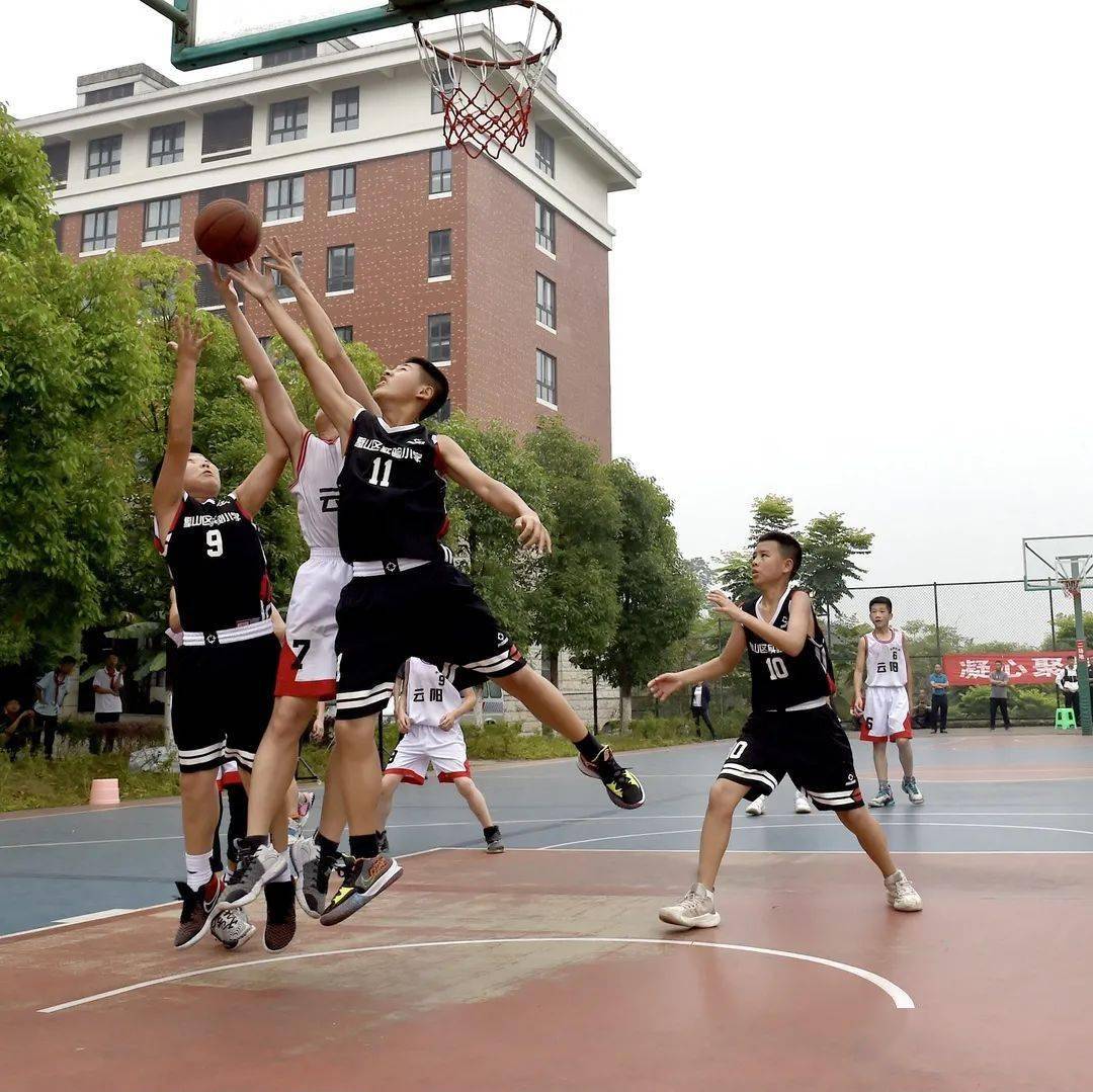 父母身高都没170孩子能多高,12岁的孩子个子矮怎么办