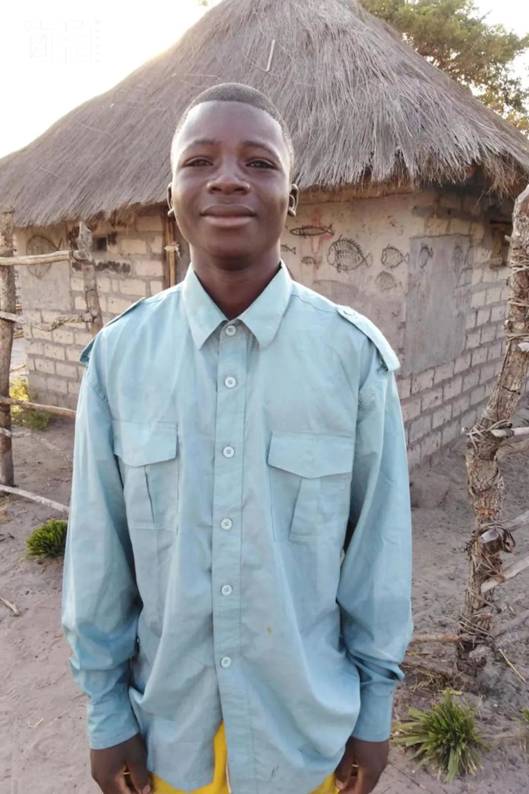 非洲19岁女孩远嫁河南48岁农民,生俩混血儿,称:我每天都在享福