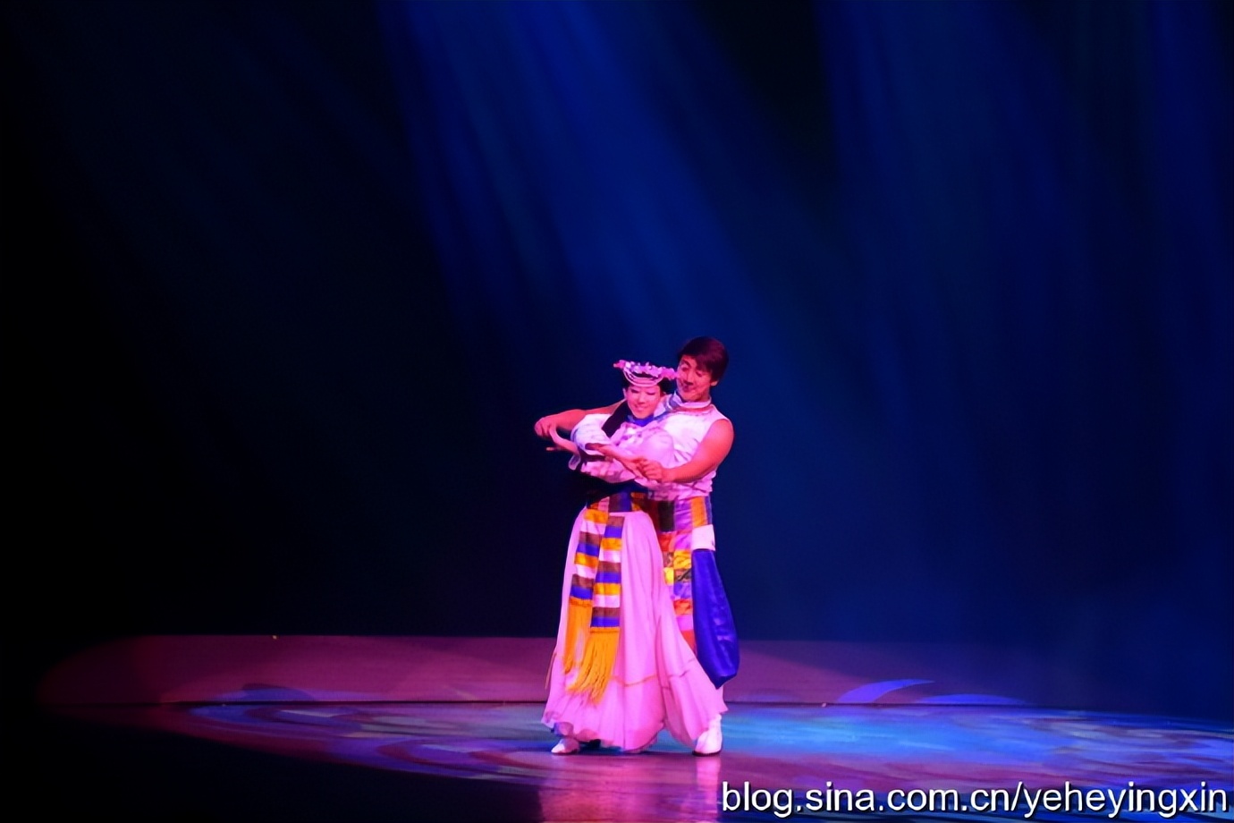 丽江丽水金沙表演好看吗,丽水金沙民族歌舞表演