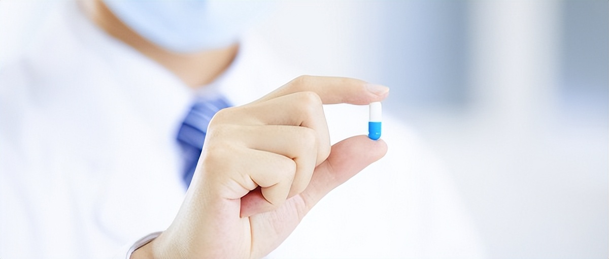 中年精子颜色为啥是红色,老年人精子有点粉红色是怎么回事