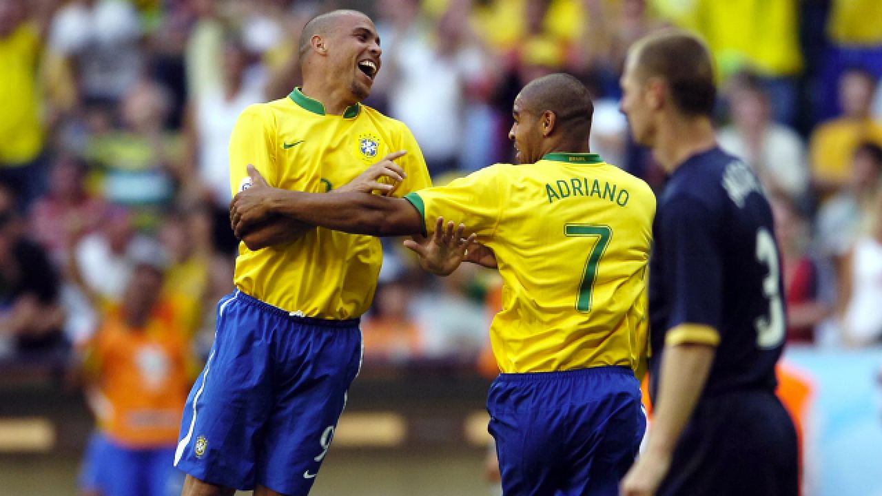 罗纳尔多在国际足坛什么级别,罗纳尔多职业生涯效力的俱乐部