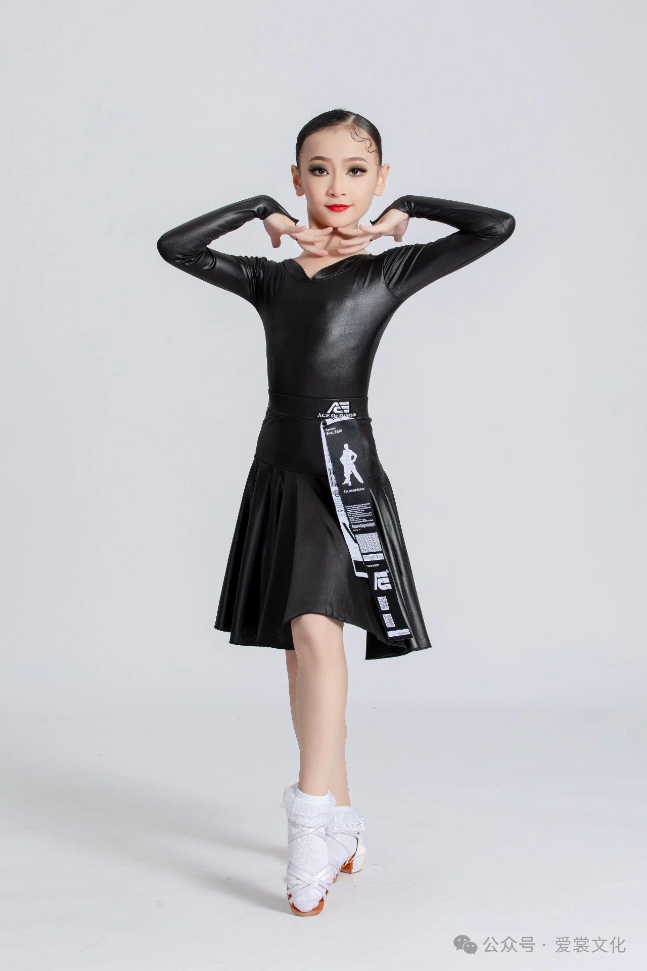 舞蹈基础动作每日一练,想学好舞蹈要先练什么