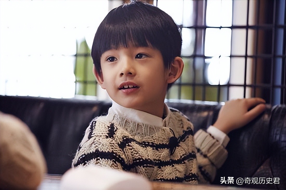 父女之间亲嘴的危害,父女亲脸拥抱违法吗