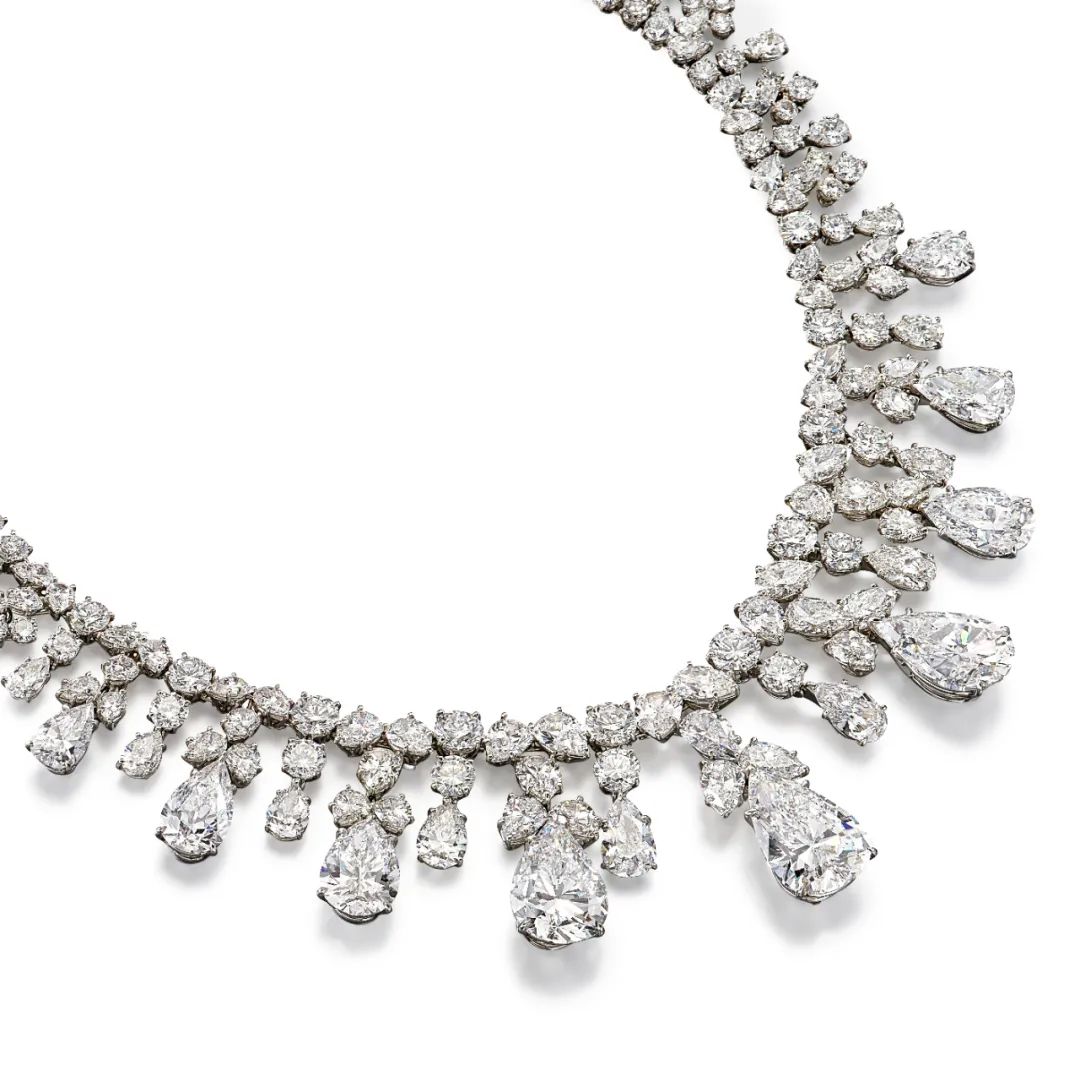 苏富比拍卖会每年什么时候举行,苏富比亚洲最新落槌