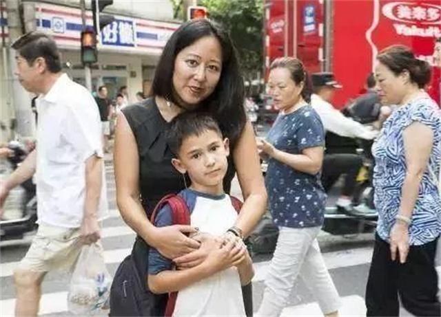 蔡美儿是怎样的母亲,蔡美儿菲律宾华人