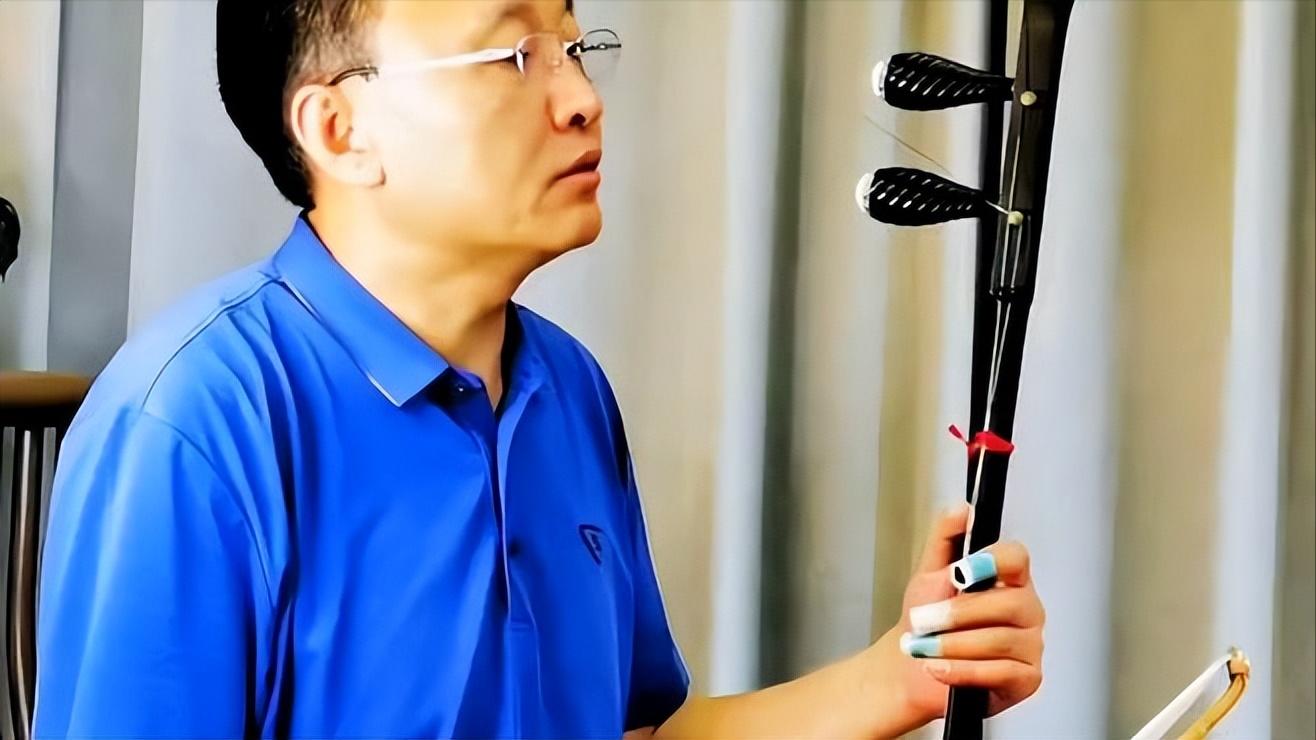 豫剧乐器板胡,豫剧板胡演奏用什么弦