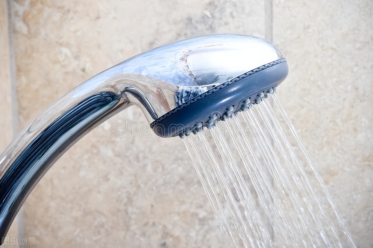 淋浴喷头堵塞用什么办法,淋浴喷头堵塞解决方法