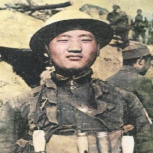 日军抽打伪军,日寇残忍的暴行