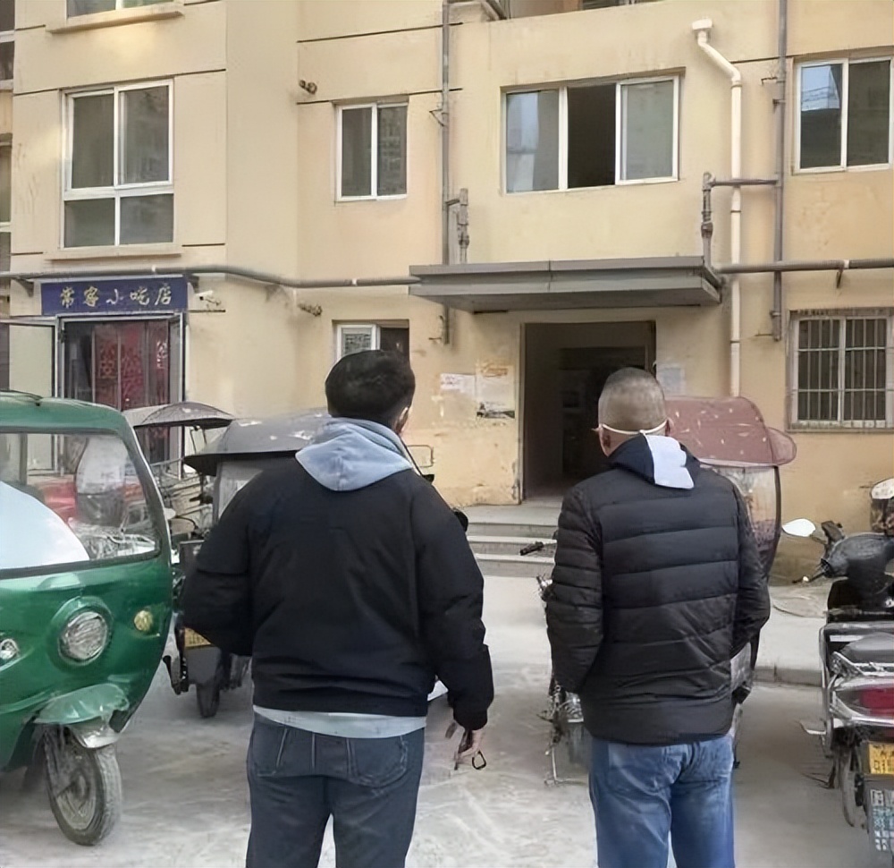 西安雁塔警方捣毁全市首个“简易组网GOIP”黑灰产业窝点