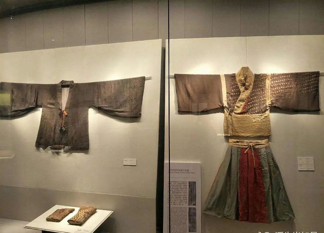 男子穿汉服被大爷纠正,男子穿汉服惊呆人民