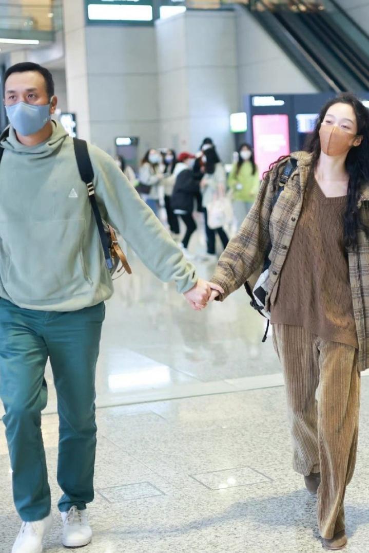 小脚裤阔腿裤搭配,小脚裤和阔腿裤分别怎么搭配