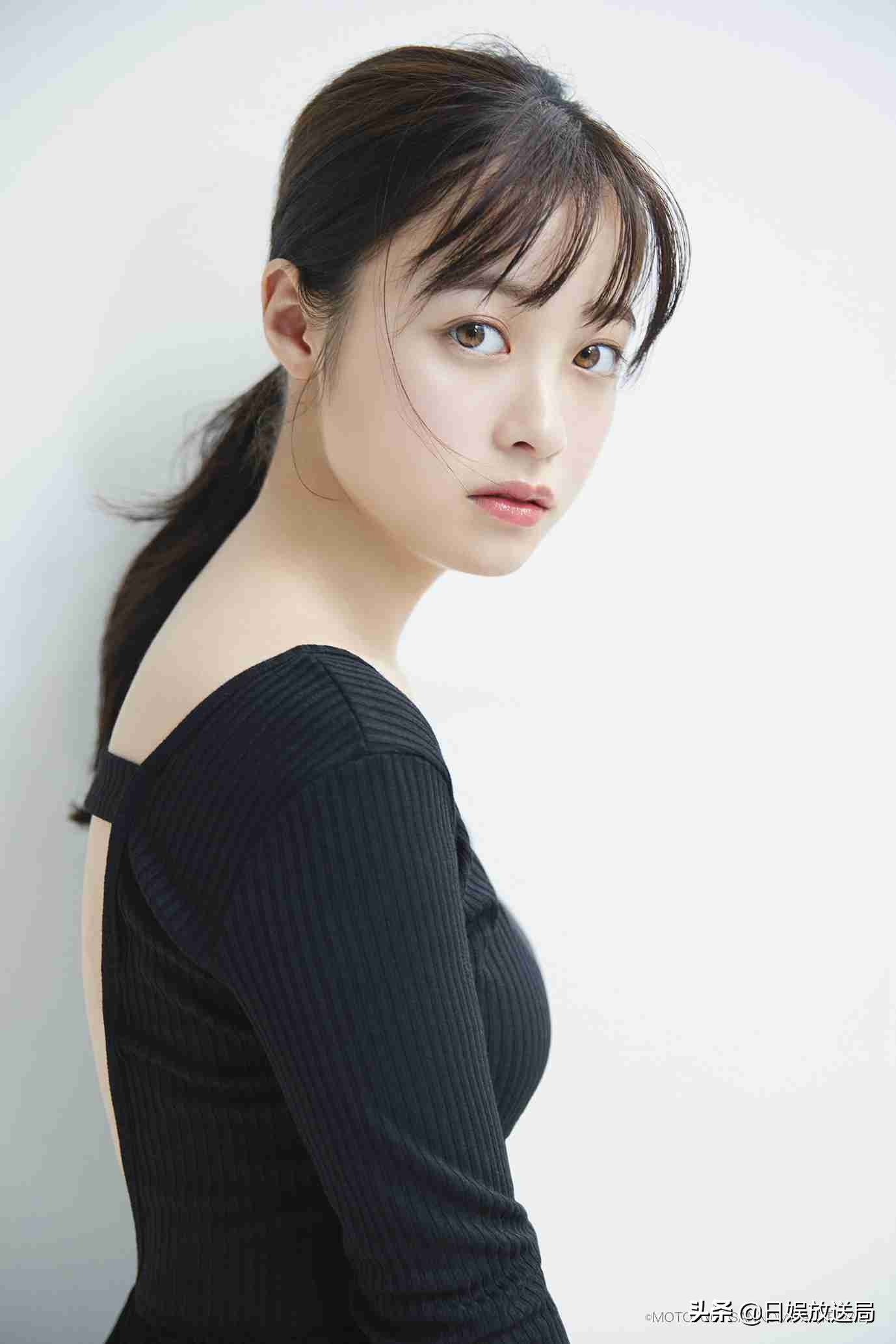 桥本环奈和滨边美波新剧 (滨边美波桥本环奈谁更漂亮)