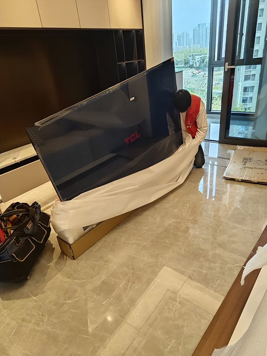 小米86寸电视和tcl86寸电视哪个好,tcl85和tcl98寸电视对比