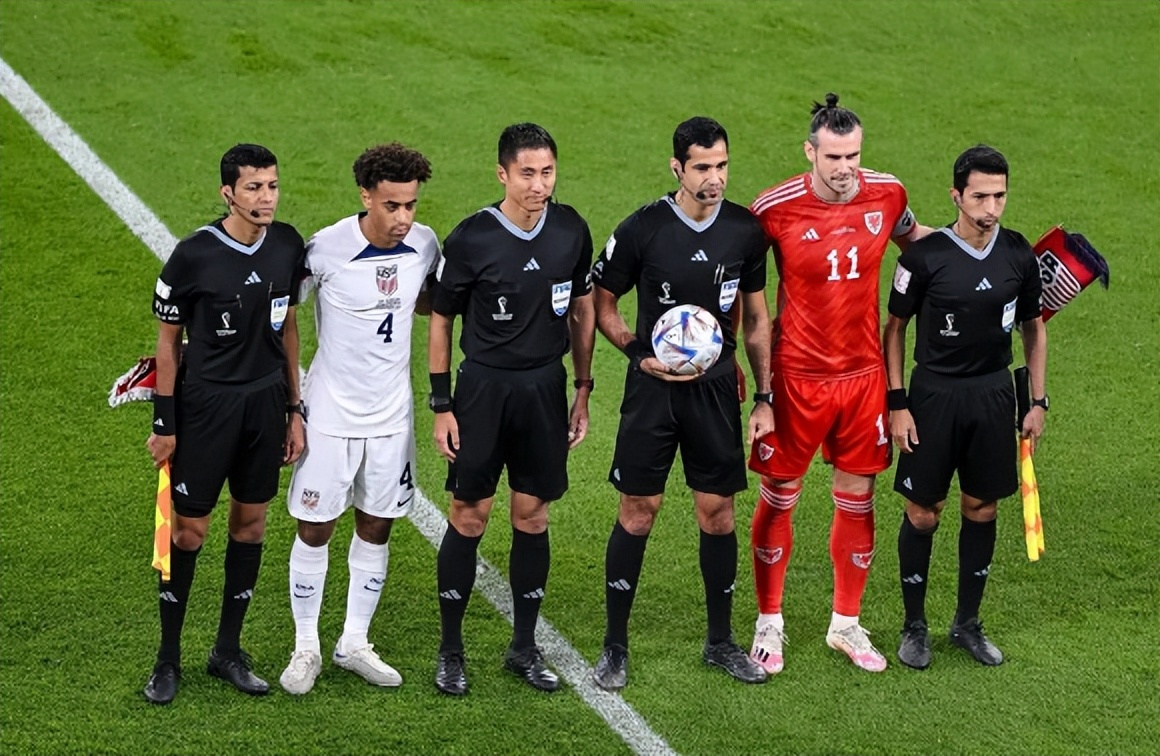 国足蛀虫李铁:罪行不止敛财上亿,戴罪立功曝光足坛背后*b大**oss