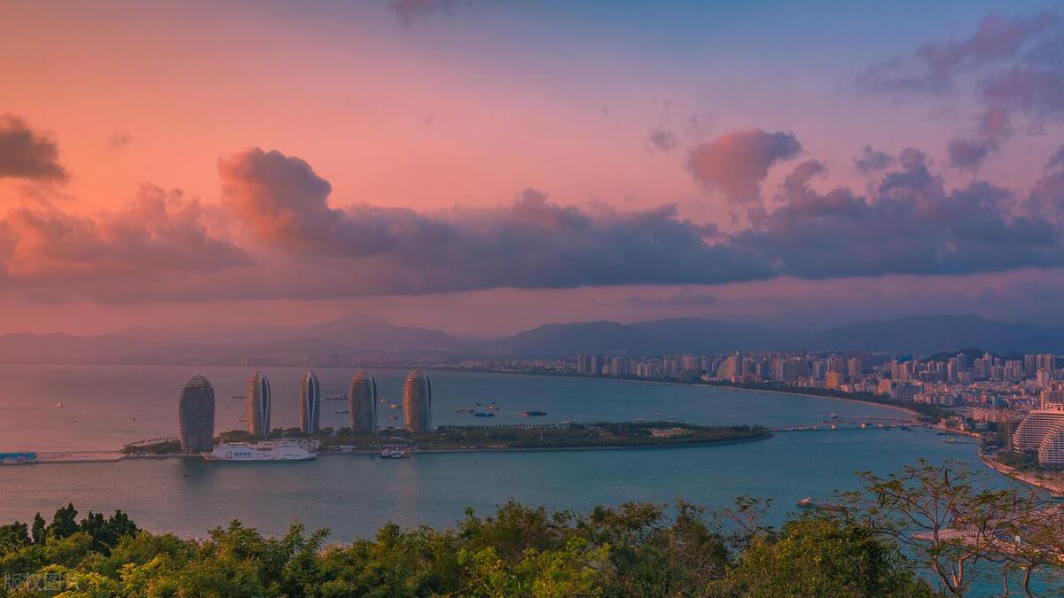 中国最值得去的100个地方是哪里,中国值得去的10个绝美旅行地