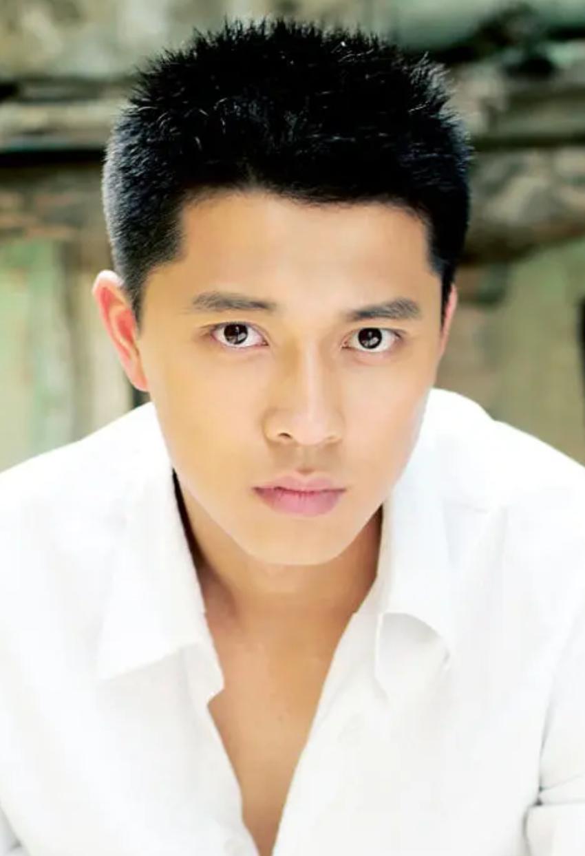 王雷和老婆演的电视剧,王雷和岳母打乒乓球