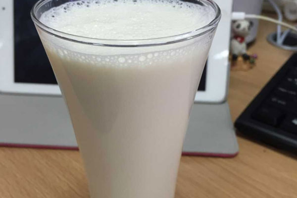 牛奶跟什么食物吃可以补钙,想补钙吃钙片有用吗